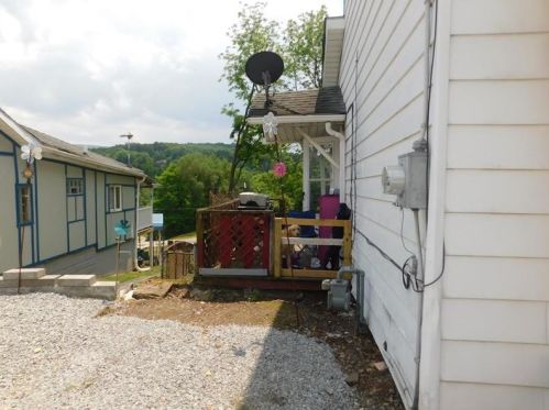 126 Snyder St, Connellsville PA  15425-3403 exterior