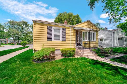 1029 175th St, Hammond, IN 46324-2754