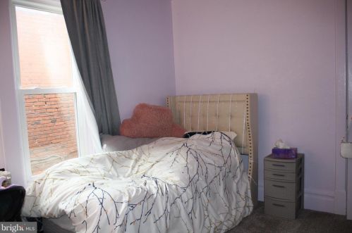 2344 Derry St, Harrisburg PA 17111-2616 exterior