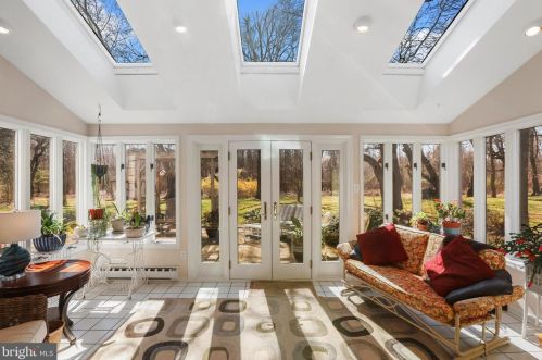 343 Richard Rd, Yardley PA  19067-1969 exterior