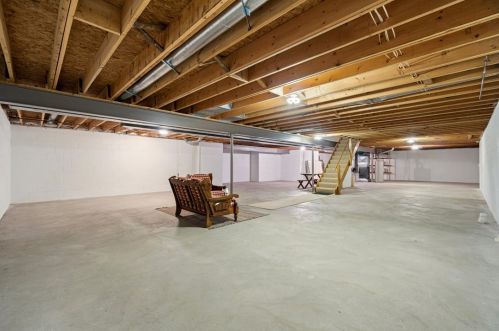 718 Willowcrest Dr, Gibsonia PA  15044-6028 exterior