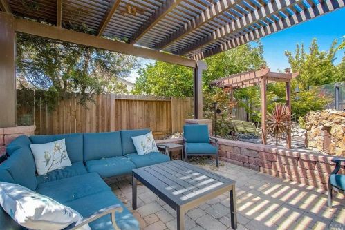 965 Turquoise St, Vacaville CA  95687-7859 exterior