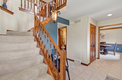 4580 Sommerset Dr, Waukesha WI  53151-6876 exterior