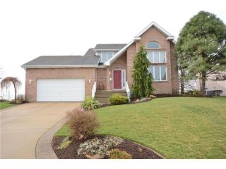 808 Hillcrest Dr, Canonsburg, PA 15317-3822