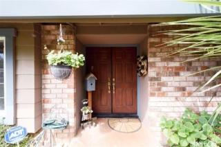 3533 Chadsworth Way, Sacramento CA  95821-3234 exterior