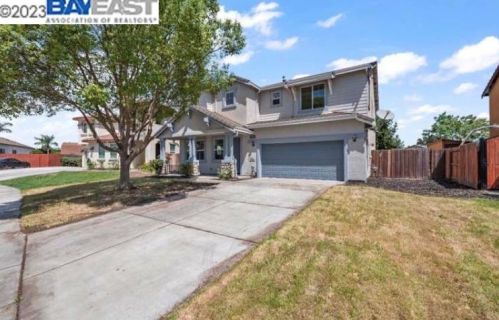 1015 Lucio St, Manteca CA  95336 exterior