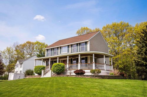 5 Gibney Cir, Salem, NH 03079-4467