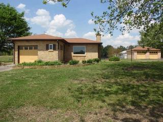 11 Rehoboth Church Rd, Dyersburg, TN 38024-7933