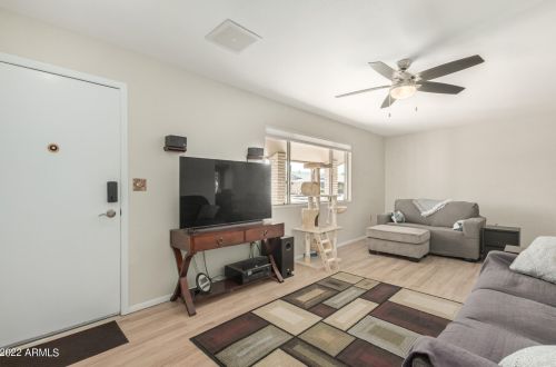10003 Desert Forest Cir, Sun City, AZ 85351-1916