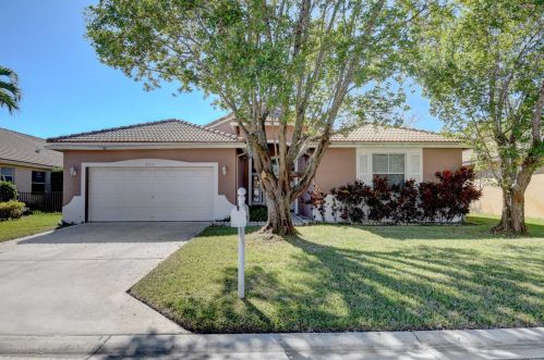 9212 Cove Point Cir, Boynton Beach, FL 33472-2766