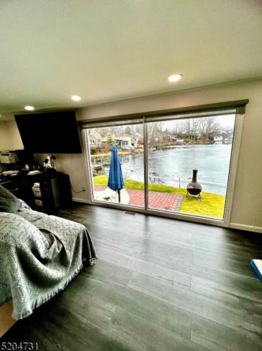 62 Upper Rainbow Trl, Parsippany NJ  07834-3320 exterior