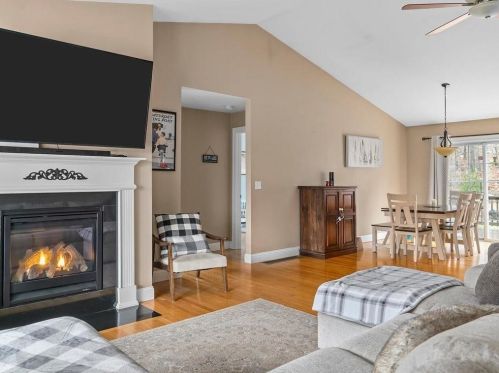 30 Excalibur Dr, Richmond RI  02892-1187 exterior