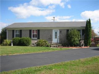 308 Greer Dr, Springfield, TN 37172-4231