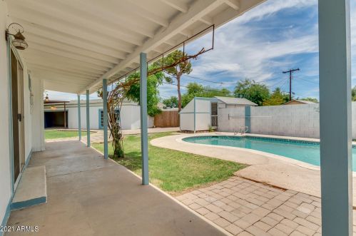 4333 17 Ave, Phoenix AZ 85085-6300 exterior