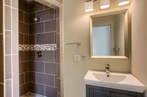 401 Maryland Ave, Oakmont PA  15139-1668 exterior