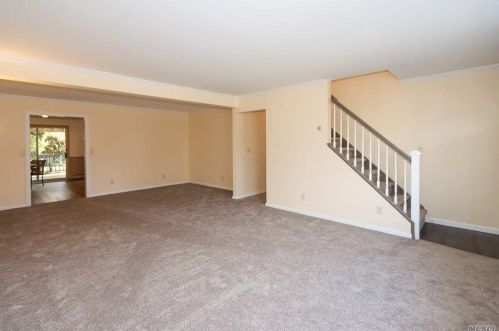 316 Herbert Pl, Bethpage NY  11714-4714 exterior