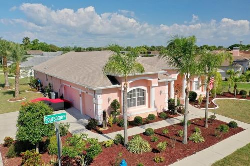 14250 Foursome Dr, Port Richey, FL 34667-8559