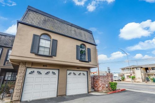 800 Rue Montagne, Campbell, CA 95008-4308