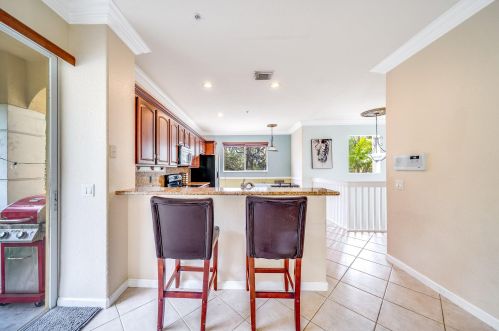 2850 Oasis Dr, Boynton Beach FL  33426-8665 exterior