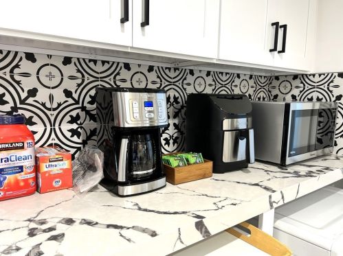 12252 Anzio St, Garden Grove CA  92840-4605 exterior