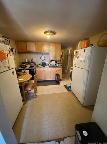 19 Portland St, Middletown CT  06457-2209 exterior