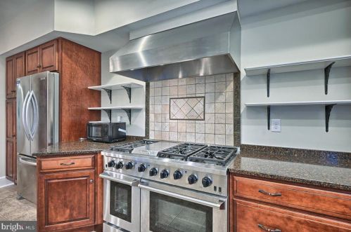 415 College Ave, Lancaster PA  17603-3319 exterior