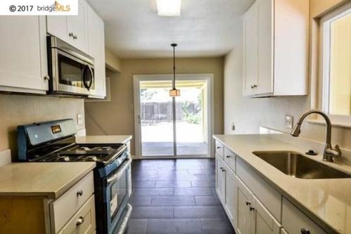 1658 Ronnie St, West Pittsburg, CA 94565-3935