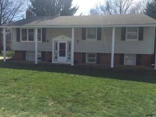 18 Brandywine Dr, Shrewsbury PA  17361-1804 exterior
