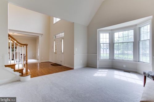 5594 Tucson Ct, Haymarket VA  20169-3145 exterior