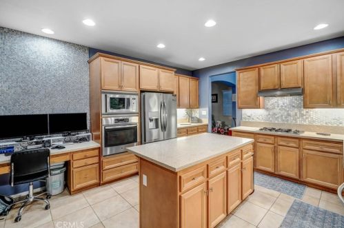 30738 Eastgate Pkwy, Temecula CA  92591-7230 exterior