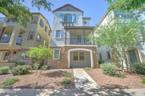 1717 Dogwood Ln, Gilbert AZ  85295-6043 exterior