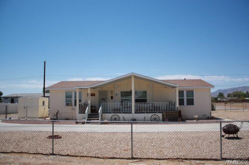 10089 Plantation Dr, Mohave Valley, AZ 86440-8614