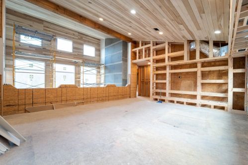 337 Chestnut Ridge Rd, Latrobe PA  15650-9604 exterior