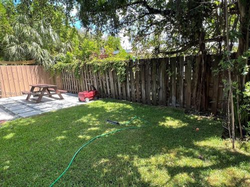 20 13th Ter, Dania Beach FL  33004-4331 exterior