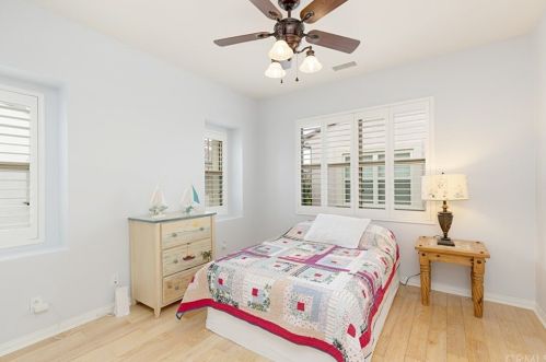 121 Blaze, Irvine CA  92618-1507 exterior