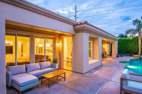 79 Calle Manzanita, Rancho Mirage CA  92270-4140 exterior