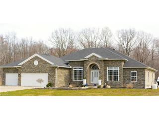 10318 Liberty St, Nelson, OH 44231-9403