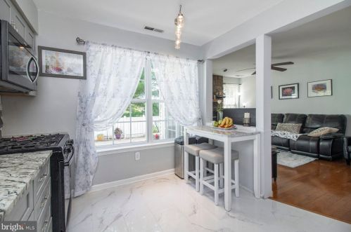 1684 Rockcress Dr, Jamison PA  18929-1645 exterior