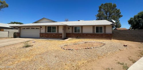 6206 Zoe Ella Way, Glendale AZ 85306-2823 exterior