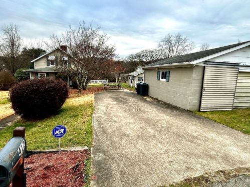 412 Pless Way, Saltsburg PA  15681-8979 exterior