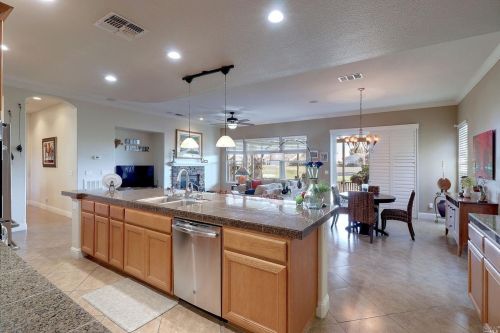 104 Riviera Dr, Rio Vista CA  94571-2243 exterior