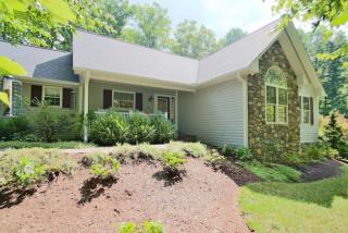155 Richards Way, Wirtz, VA 24184-3995
