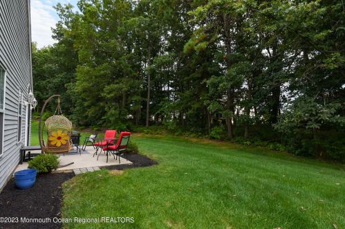 205 Skyline Dr, Lakewood NJ  08701-5740 exterior