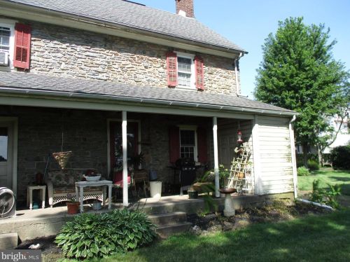 113 Main St, Richlandtown, PA 18955-1025