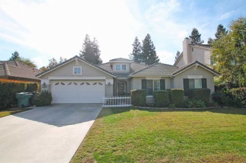 4207 Redding Ave, Visalia, CA 93277-5118