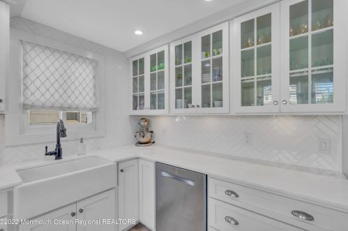 1817 Greenwood Ter, Belmar NJ 07719-2912 exterior