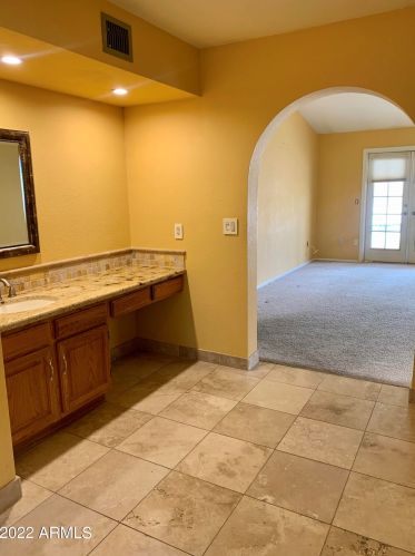 5718 Woodridge Dr, Scottsdale AZ  85254-5997 exterior