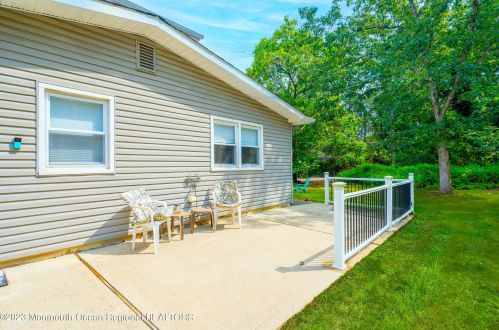 1420 Transit Ave, Jackson Twp NJ  08527-5224 exterior