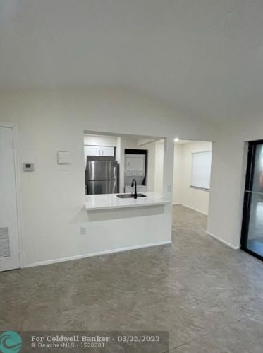 9667 15 Ct, Hollywood FL 33024-4429 exterior