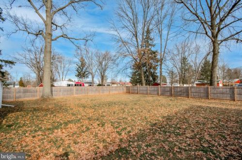 71 7th Ave, Collegeville PA  19426-2107 exterior